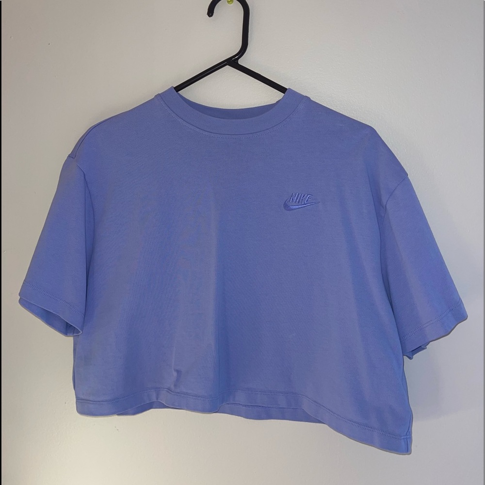 Lavender Nike cropped t-shirt